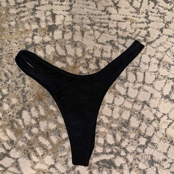 Boutine LA Other - EUC Boutine LA Bikini Bottoms